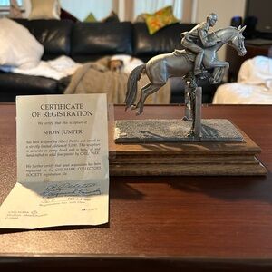 Show Jumper Sculpture - Silver